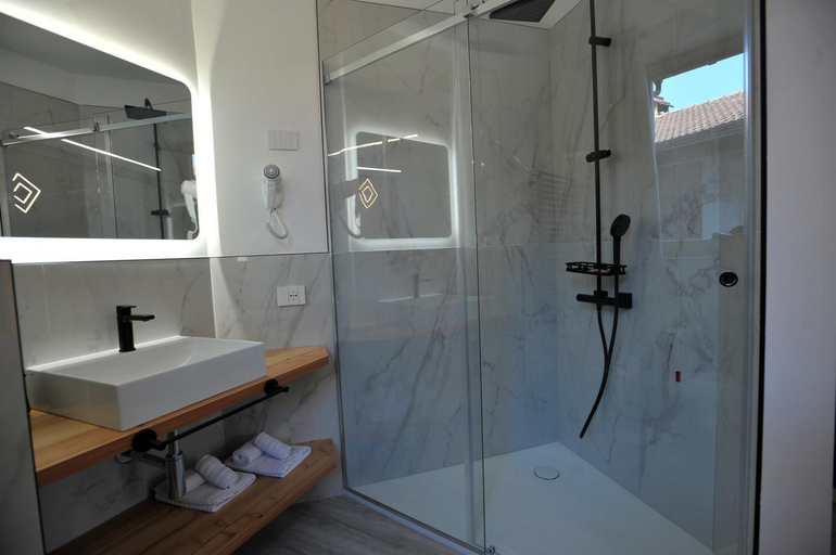 Bathroom 3, B&B da Sabry e Gian, Trento