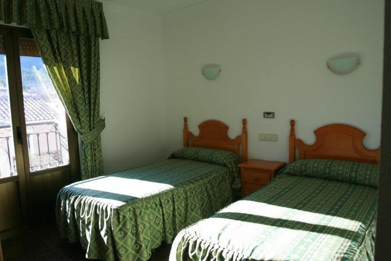Bedroom 3, Hostal Restaurante Torrente, Almería