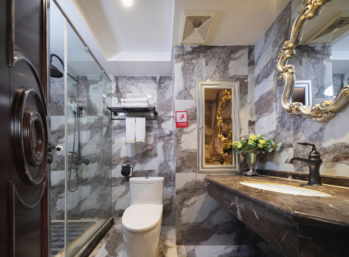 Bathroom 3, Xintian Hotel, Zhangjiajie