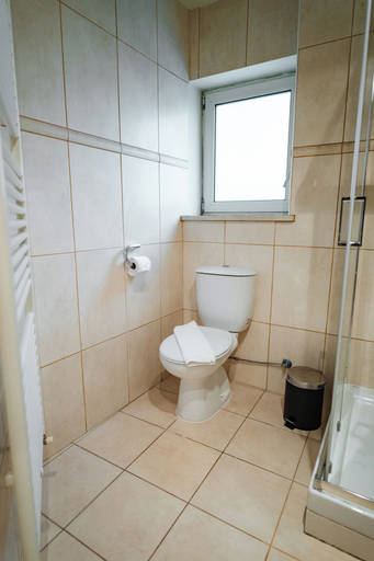 Bathroom 5, Nicosia City Center 3BR Apt 2 Bath WiFi