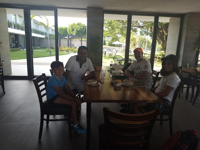 Food & Drinks 5, Hotel & Villa Internacional de Tenis, Huitzilac