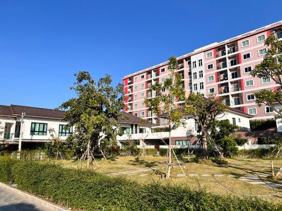 5, Pattaya Tay Emperor Holiday townhouse, Bang Lamung