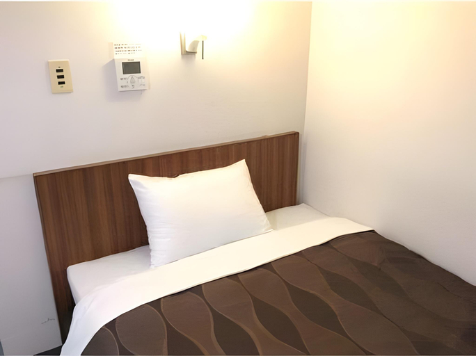 Bedroom 3, Business Hotel Kudo, Nobeoka