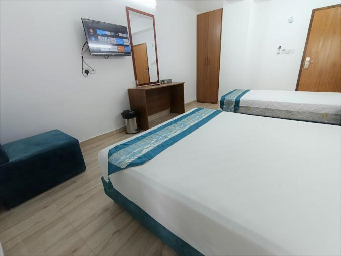 Bedroom 5, Hotel D Palace, Dhaka