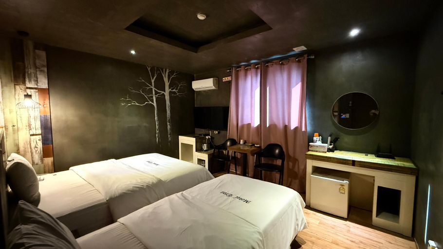 Bedroom 4, Paju Eros, Paju