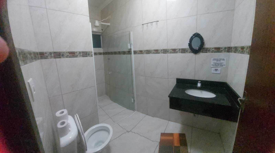 Bathroom 5, Pousada Ilha do Itacolomi, Penha