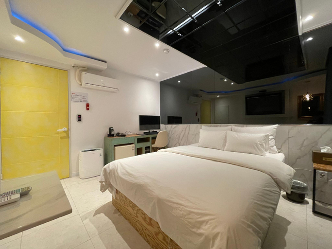 Bedroom 4, Uijeongbu Shell, Yangju