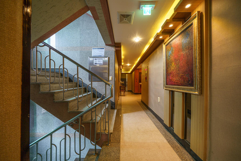 Others 5, Goseong Woodeung, Goseong