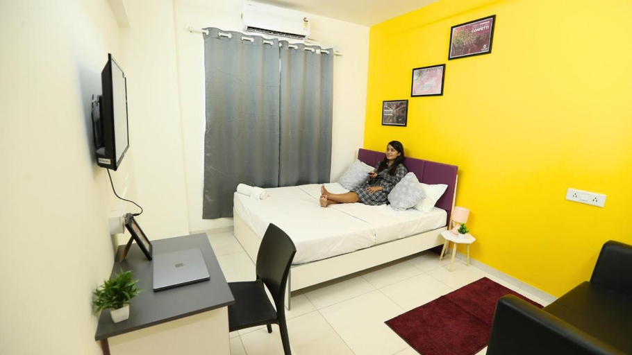 Bedroom 2, C Suites VJ Grand Central, Pune