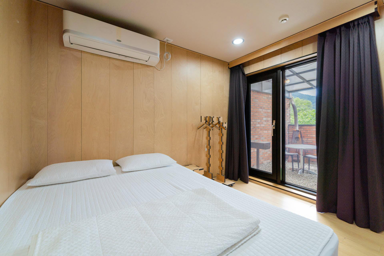 Bedroom 2, Gapyeong The Still Pension, Gapyeong