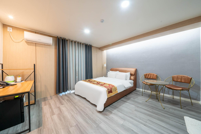 Bedroom 2, Gongju Q Hotel, Gongju
