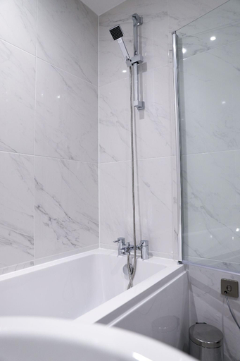 Bathroom 3, 16 Queen Avenue Collection by Happy Days, Sefton