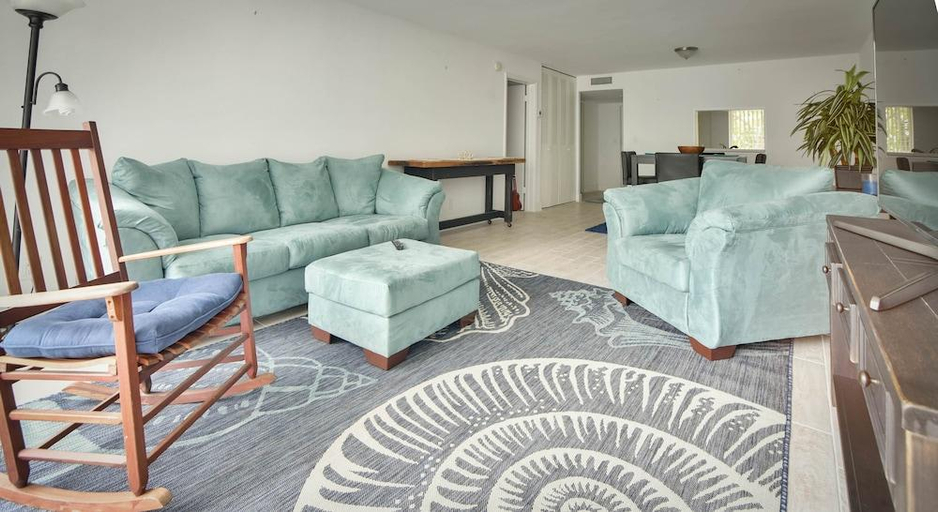 Others 5, Artrageous on the River by RocketStay, Broward