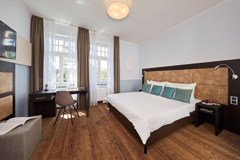 Bedroom 3, UHU Gastehaus Superior, Köln