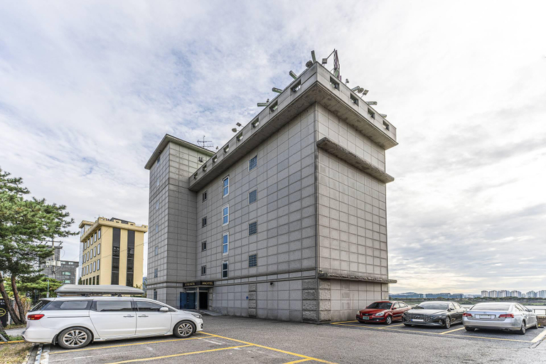Exterior & Views, Namyangju River, Namyangju