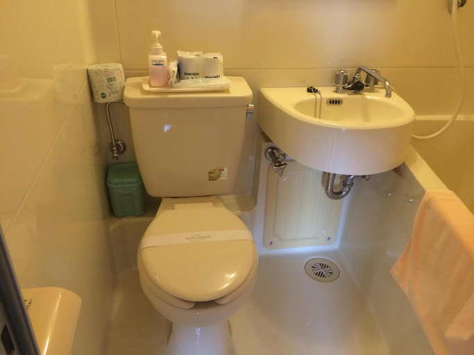 Bathroom 3, Business Inn Suwabe, Kurayoshi