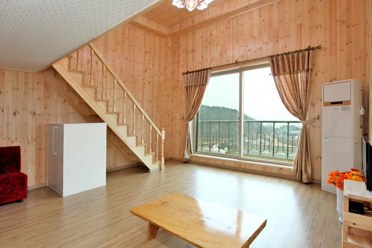 Others 5, Hwaseong (Jebudo) Solip Pension, Hwaseong