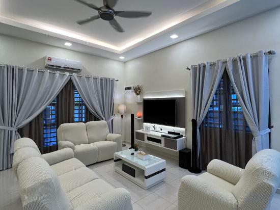 3, Entire Vacation House In Sitiawan, Manjung