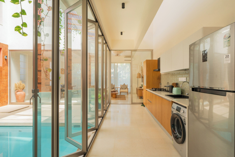 Private kitchen 2, ELIVAAS Mirai Aries 3 BHK Retreat, North Goa