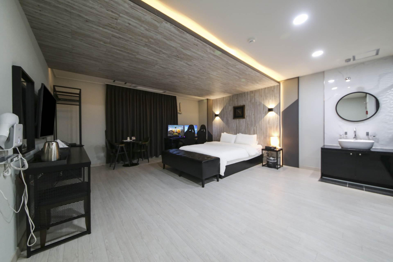 Bedroom 2, Seosan (Daesan) Hotel Zaza, Seosan