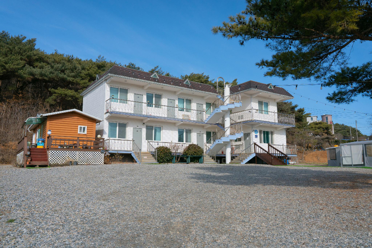 Exterior & Views 1, Taean Yangji Pension, Taean