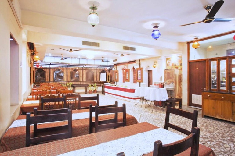 Food & Drinks 5, Pioneer Plaza Jodhpur, Jodhpur