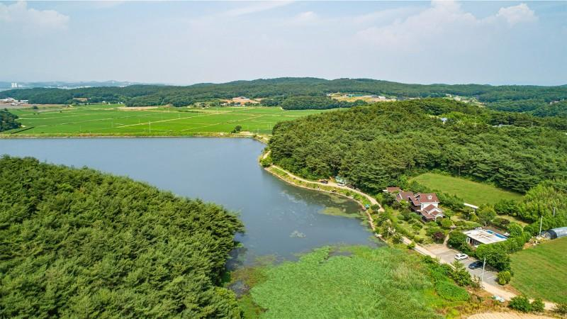 Others 4, Taean The Nature and Lake Pension, Taean