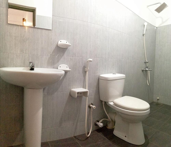 Bathroom, Dreamers lodge, Weligama