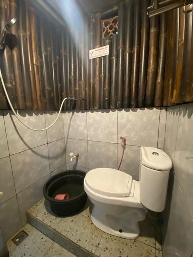 Bathroom 5, Legok Reret Pangalengan, Bandung