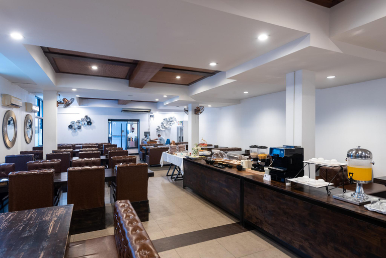 Food & Drinks 5, Memo Suite Pattaya, Pattaya