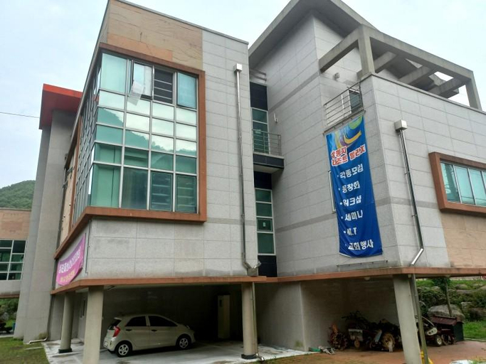 Exterior & Views, Danyang three nests Stay Pension, Danyang