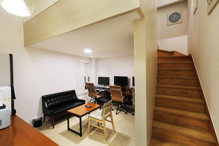 Others 5, Bundang Seohyeon Awesome, Seongnam