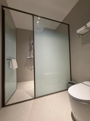 Bathroom 3, Nanhao Business Hotel, Maoming