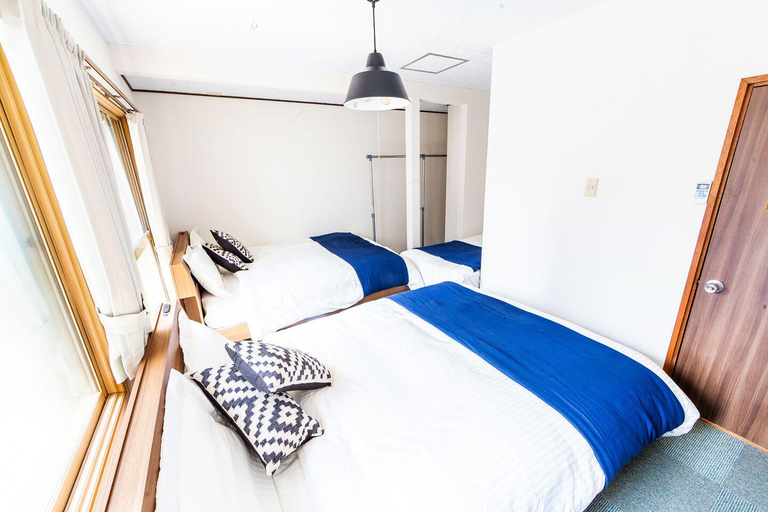 Bedroom 2, Extreme, Sapporo