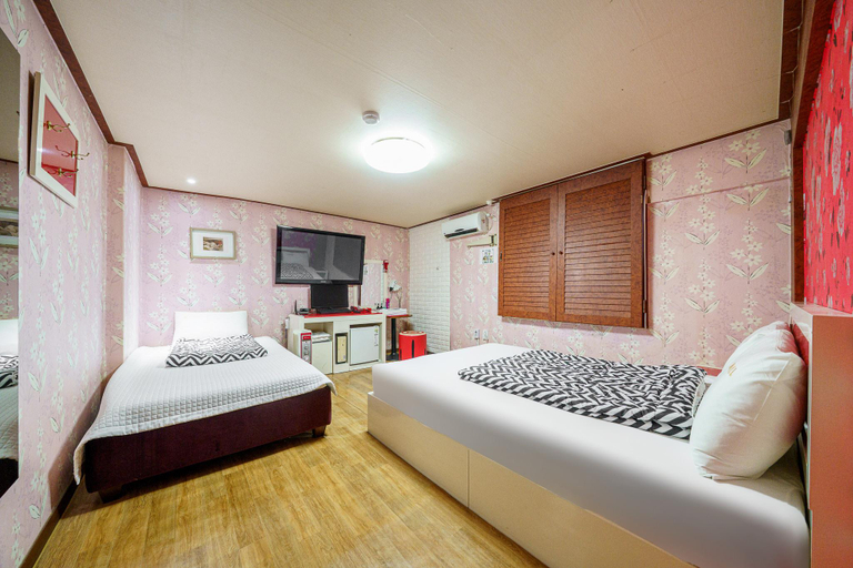 Bedroom 3, Daebudo M Self Check-in Hotel, Hwaseong