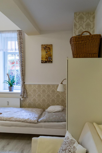 3, Studio near Congress Centre II., Praha 5