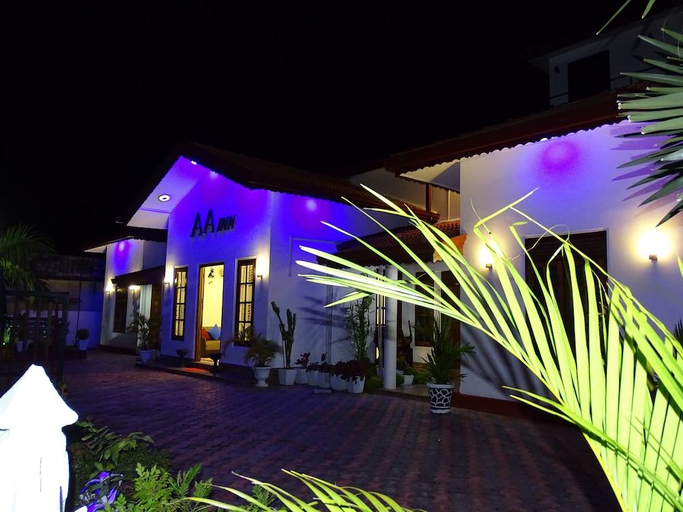Exterior & Views