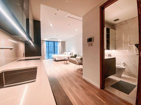 3, The Gallieria & Crest - Panorama Sky View, District 2