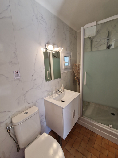 Bathroom 4, le Cosy, Var