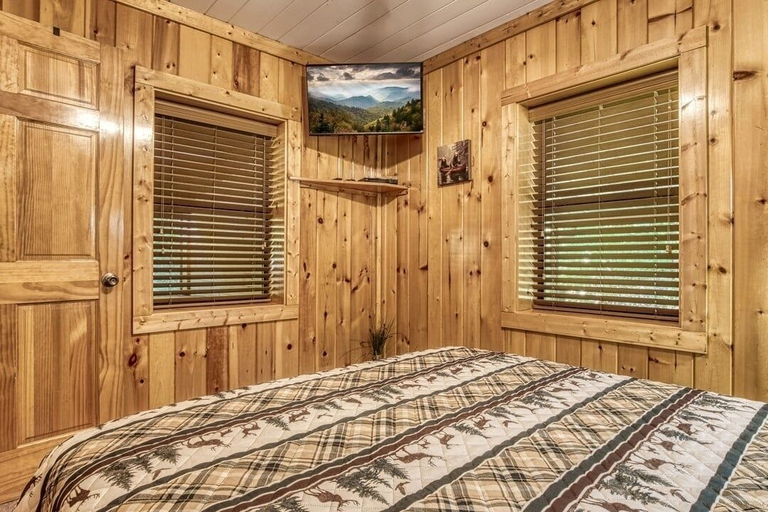 Bedroom 3, Bearly Rustic 2 Bedroom Cabin, Sevier
