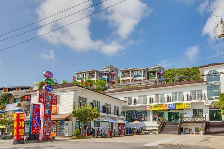 Others 5, Ganghwado Milmulttae Hoetjip Pension, Ganghwa