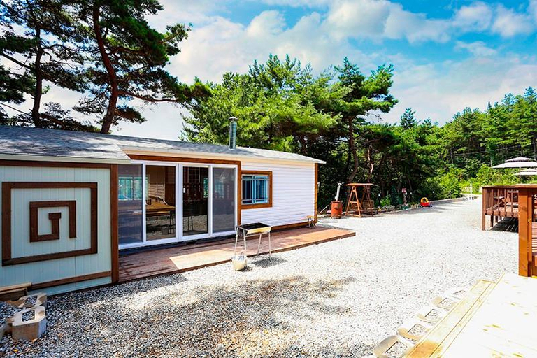 Exterior & Views 1, Daebudo (Yeongheungdo) Sol Maru Pension, Ongjin