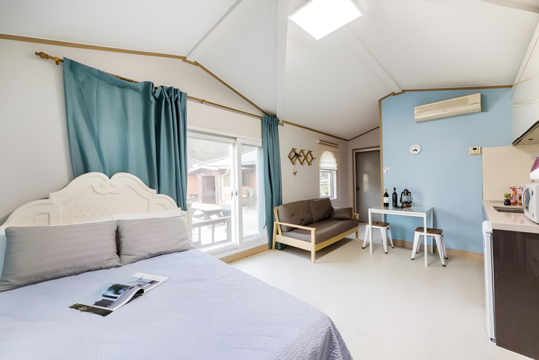 Bedroom, Gapyeong Fine Hue Pension, Gapyeong