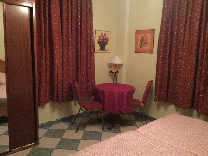 Bedroom 4, Hotel Restaurante Montserrat, Granada