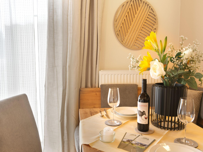 Others 5, Tranquil apartment in the centre of Seefeld, Innsbruck Land