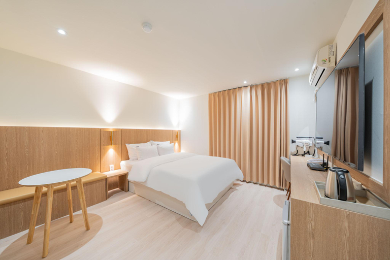 Bedroom, Gwangju Chungjangno H hotel, Buk