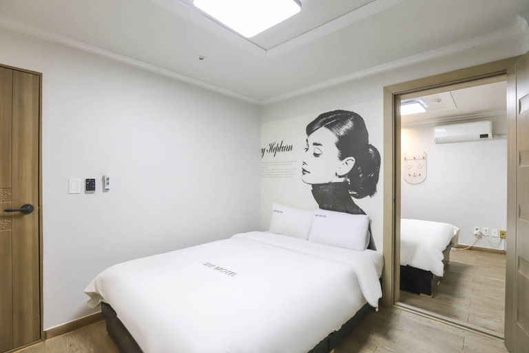 Bedroom 3, Boryeong (Daecheon) Healing Motel, Boryeong