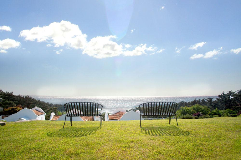 Others 4, Taean (Anmyeondo) Grumpy House Pension, Taean
