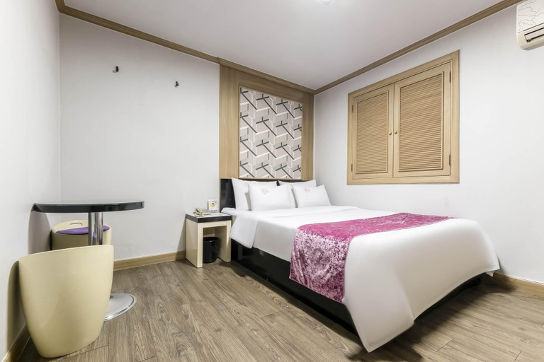 Bedroom 5, Incheon Melody, Seo