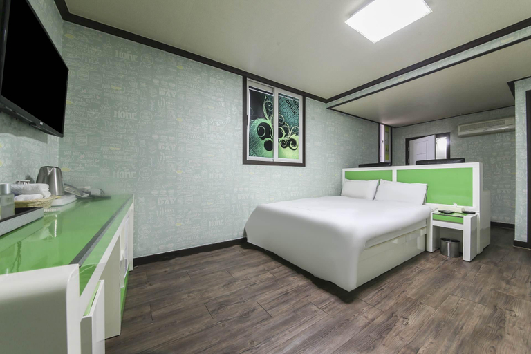 Bedroom 2, Dongducheon Jeil Motel, Dongducheon